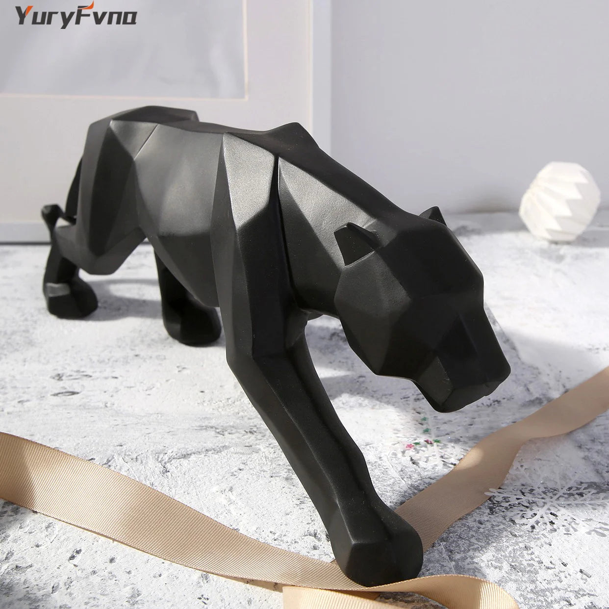 Abstract Resin Leopard Statue Geometric Wildlife Panther Figurine Animal Sculpture Modern Home Office Decoration Gift